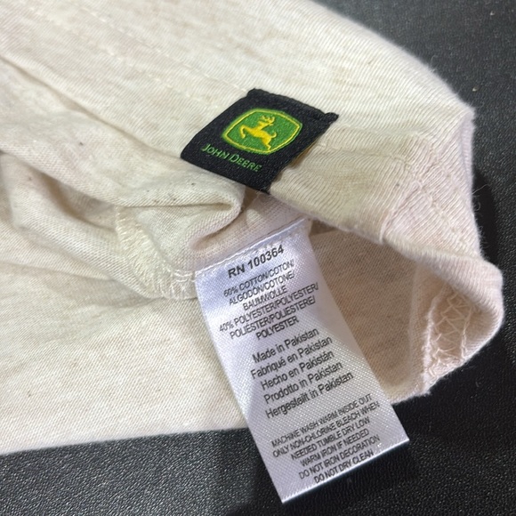 John Deere Nothing Runs Like A Deer logo, camo, 6 point buck, short sleeve - Picture 4 of 4